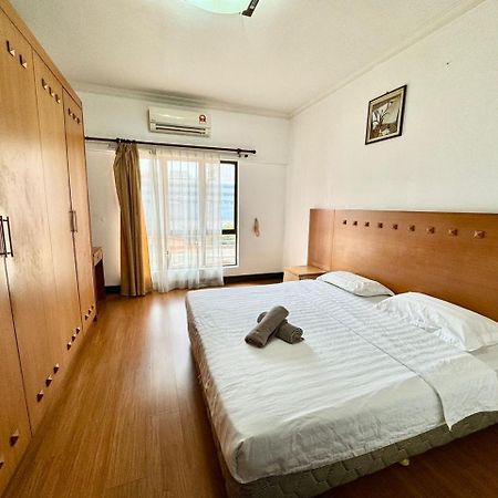 Marina Court Vacation Home 3 Bedrooms - Kota Kinabalu Exterior photo