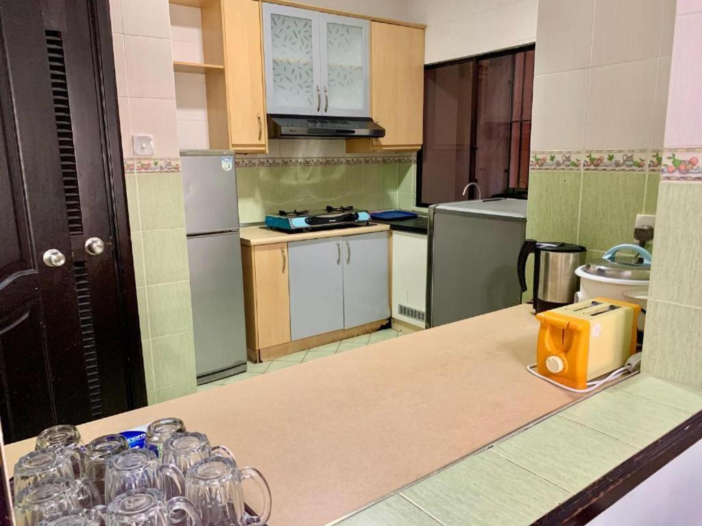 Marina Court Vacation Home 3 Bedrooms - Kota Kinabalu Exterior photo