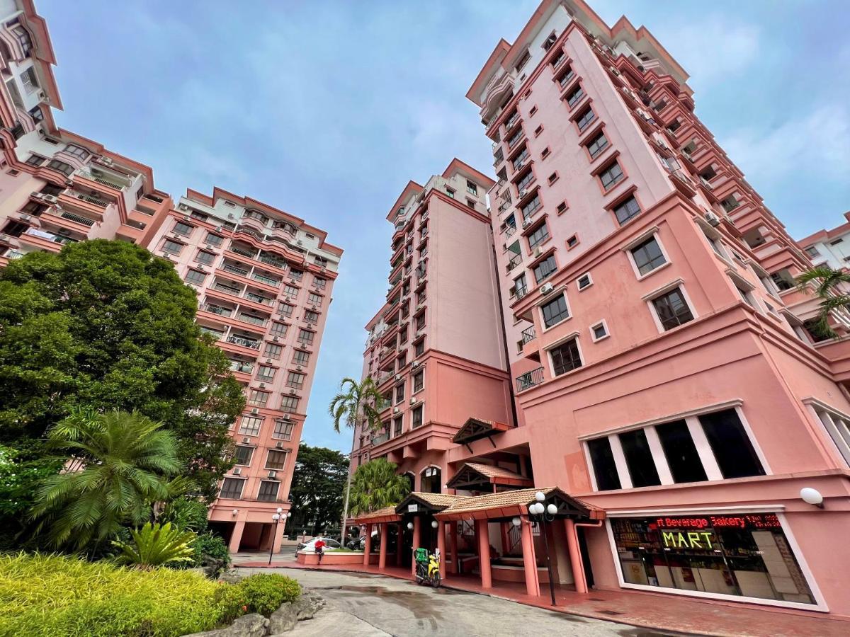 Marina Court Vacation Home 3 Bedrooms - Kota Kinabalu Exterior photo