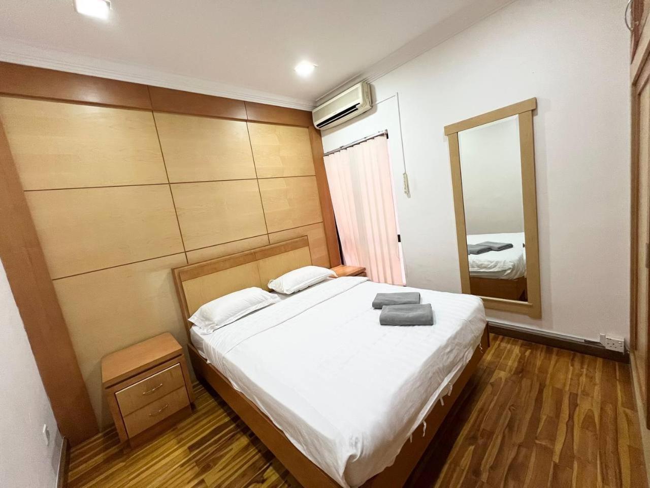 Marina Court Vacation Home 3 Bedrooms - Kota Kinabalu Exterior photo