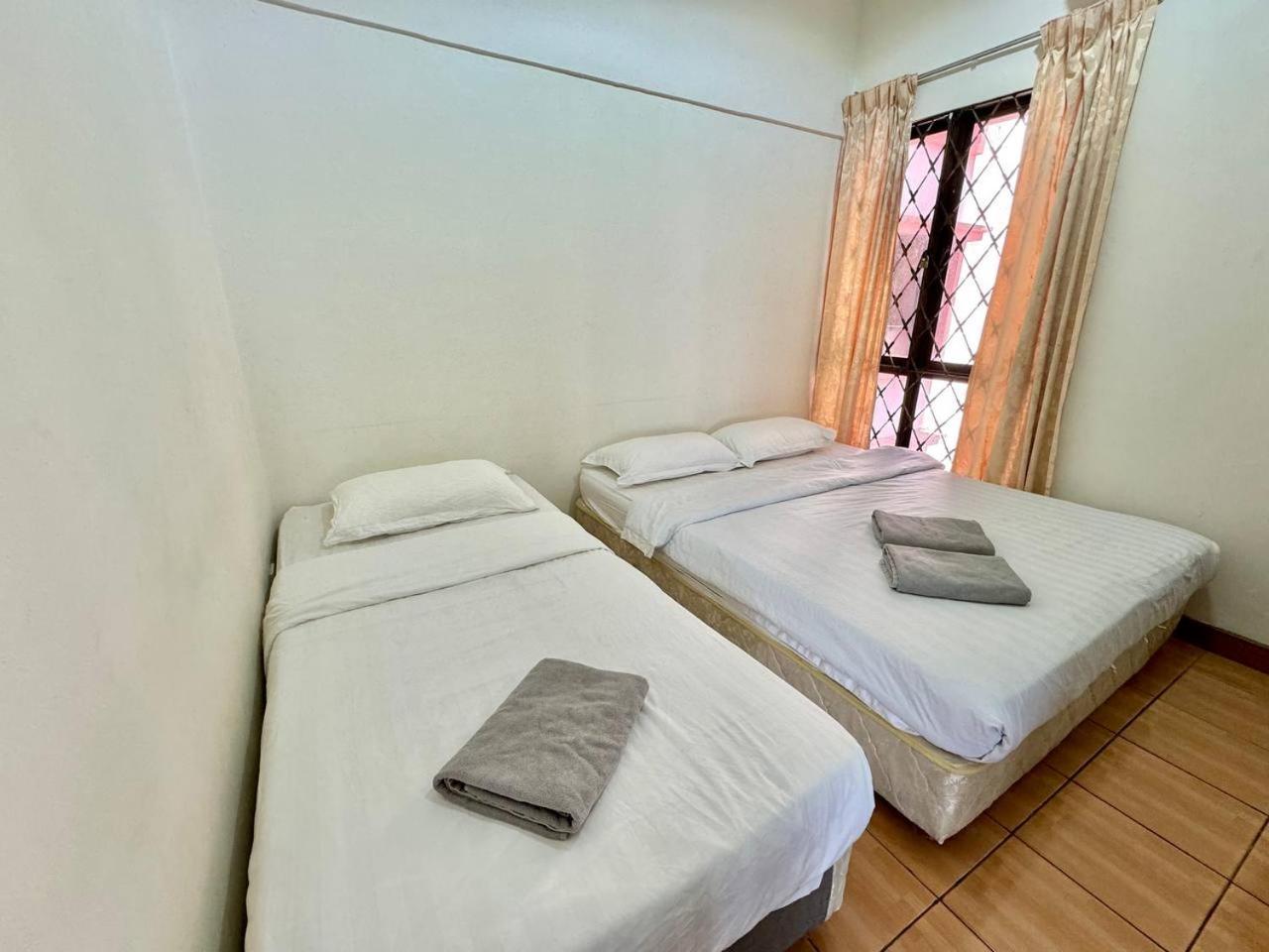 Marina Court Vacation Home 3 Bedrooms - Kota Kinabalu Exterior photo